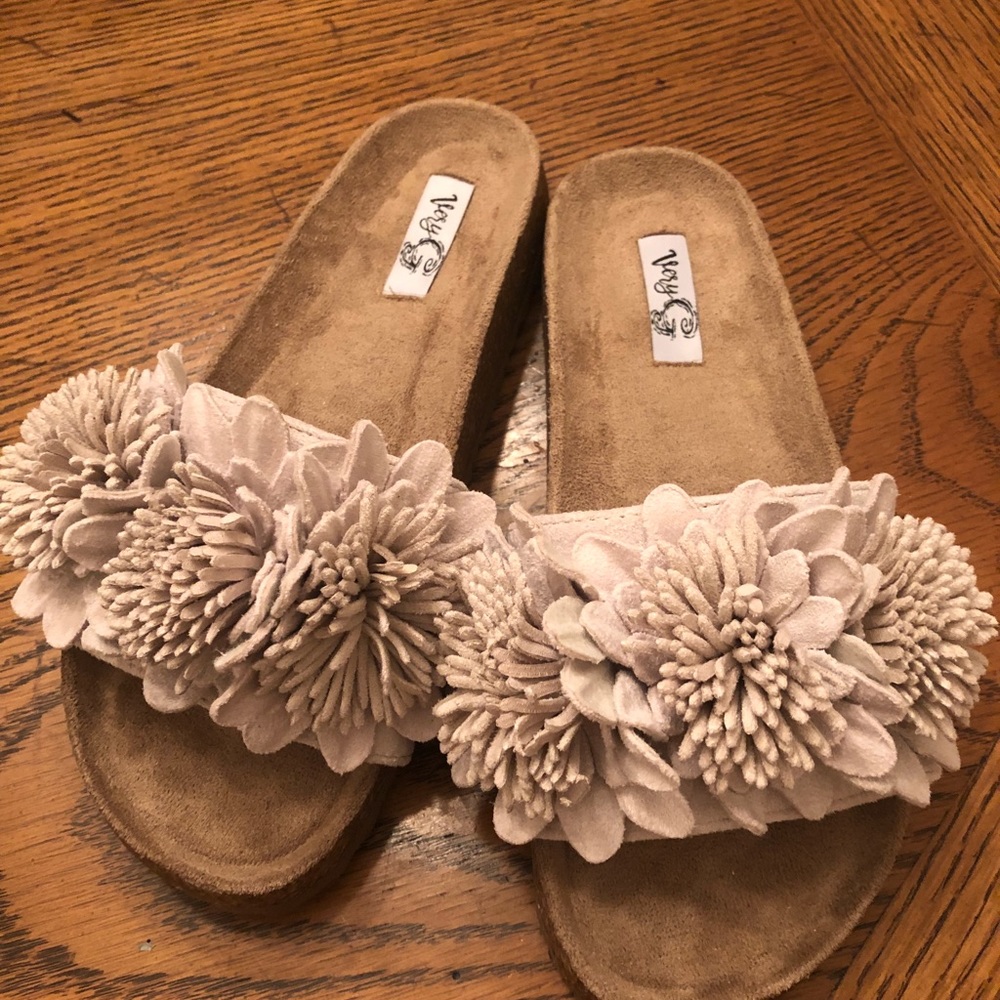 Beautiful sandals for this summer